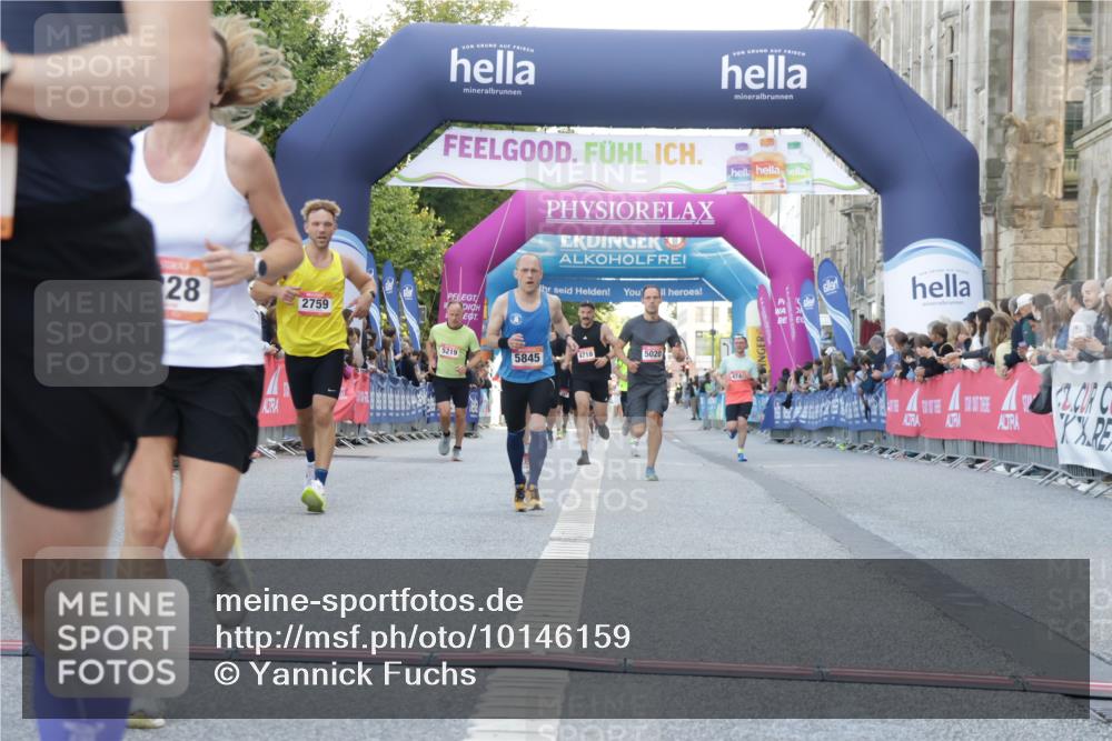 06.09.2026 - CURREX Alsterlauf Yannick Fuchs http://msf.ph/oto/10146159 06.09.2026 09:47:51 Ziel 2759, 5020, 5704, 5845, 6228, 6262 meine-sportfotos.de