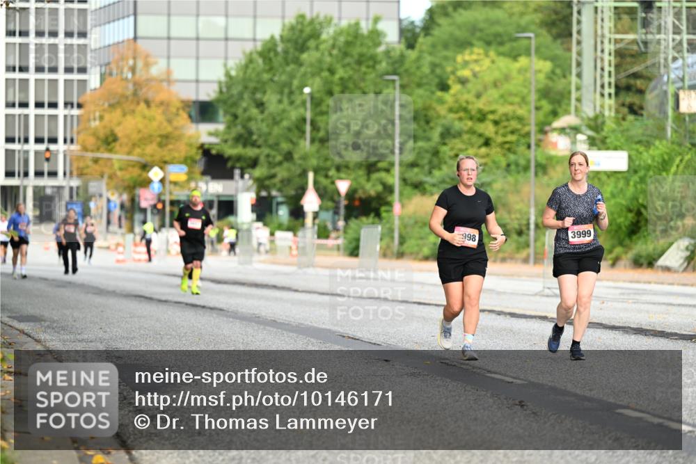 06.09.2026 - CURREX Alsterlauf Dr. Thomas Lammeyer http://msf.ph/oto/10146171 06.09.2026 10:20:44 Laufen 998, 3999 meine-sportfotos.de