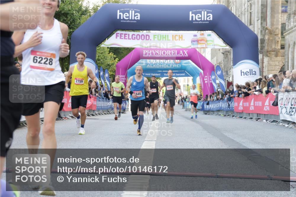 06.09.2026 - CURREX Alsterlauf Yannick Fuchs http://msf.ph/oto/10146172 06.09.2026 09:47:51 Ziel 2759, 5020, 5704, 5845, 6228, 6262 meine-sportfotos.de
