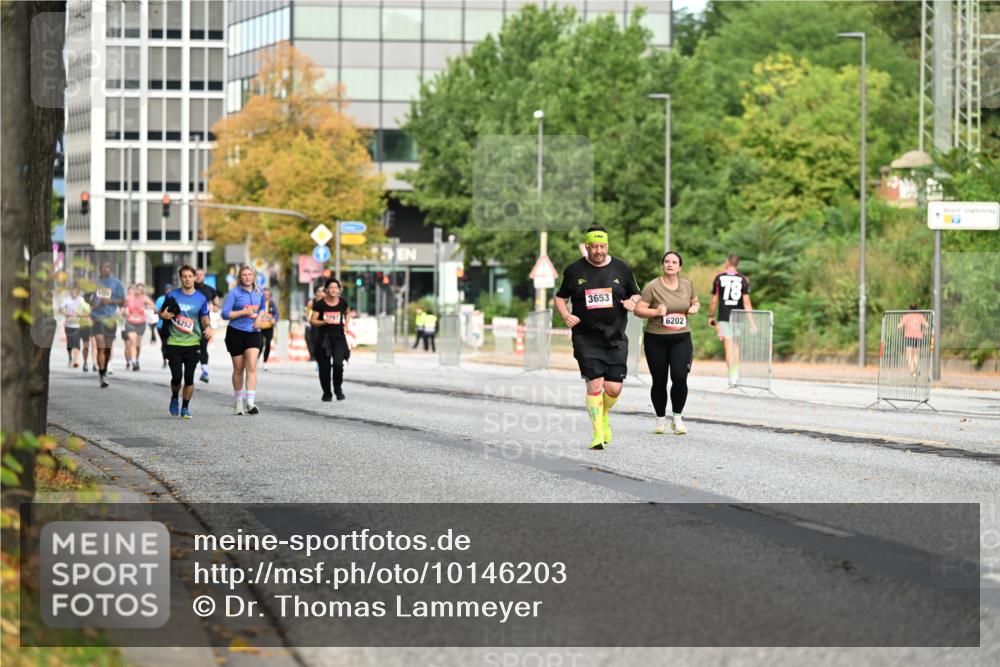 06.09.2026 - CURREX Alsterlauf Dr. Thomas Lammeyer http://msf.ph/oto/10146203 06.09.2026 10:20:52 Laufen 6252, 3653, 78, 6202 meine-sportfotos.de