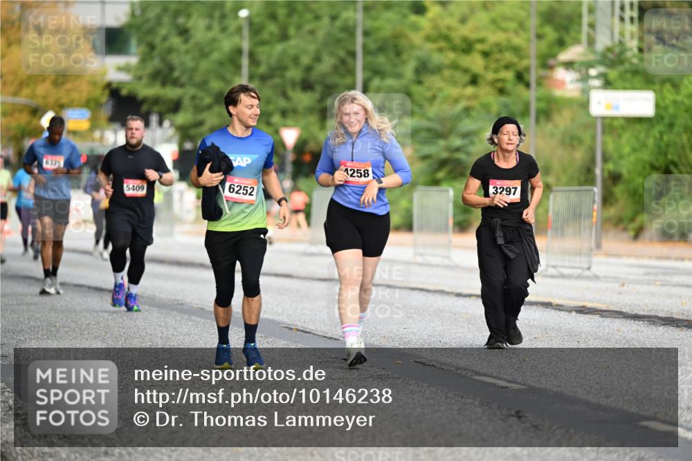 06.09.2026 - CURREX Alsterlauf Dr. Thomas Lammeyer http://msf.ph/oto/10146238 06.09.2026 10:21:04 Laufen 6339, 5409, 6252, 1258, 3297 meine-sportfotos.de