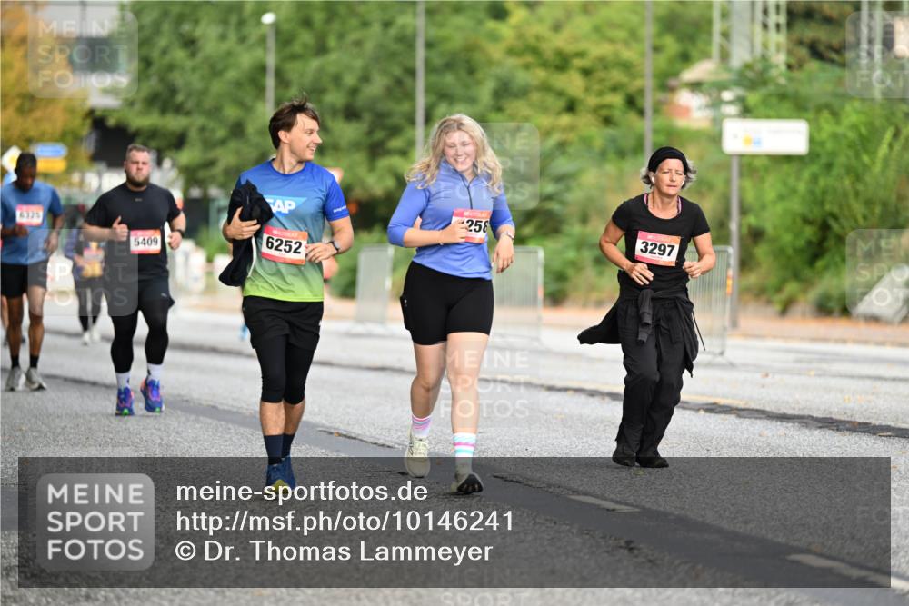 06.09.2026 - CURREX Alsterlauf Dr. Thomas Lammeyer http://msf.ph/oto/10146241 06.09.2026 10:21:04 Laufen 5409, 6252, 258, 3297 meine-sportfotos.de