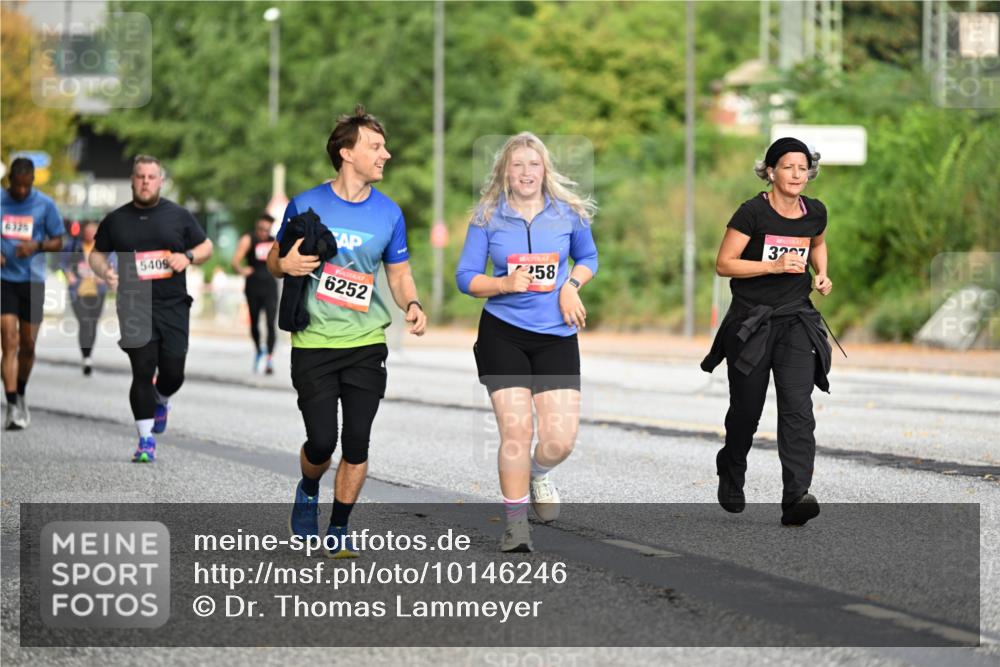 06.09.2026 - CURREX Alsterlauf Dr. Thomas Lammeyer http://msf.ph/oto/10146246 06.09.2026 10:21:05 Laufen 6336, 5409, 6252, 3207, 258 meine-sportfotos.de