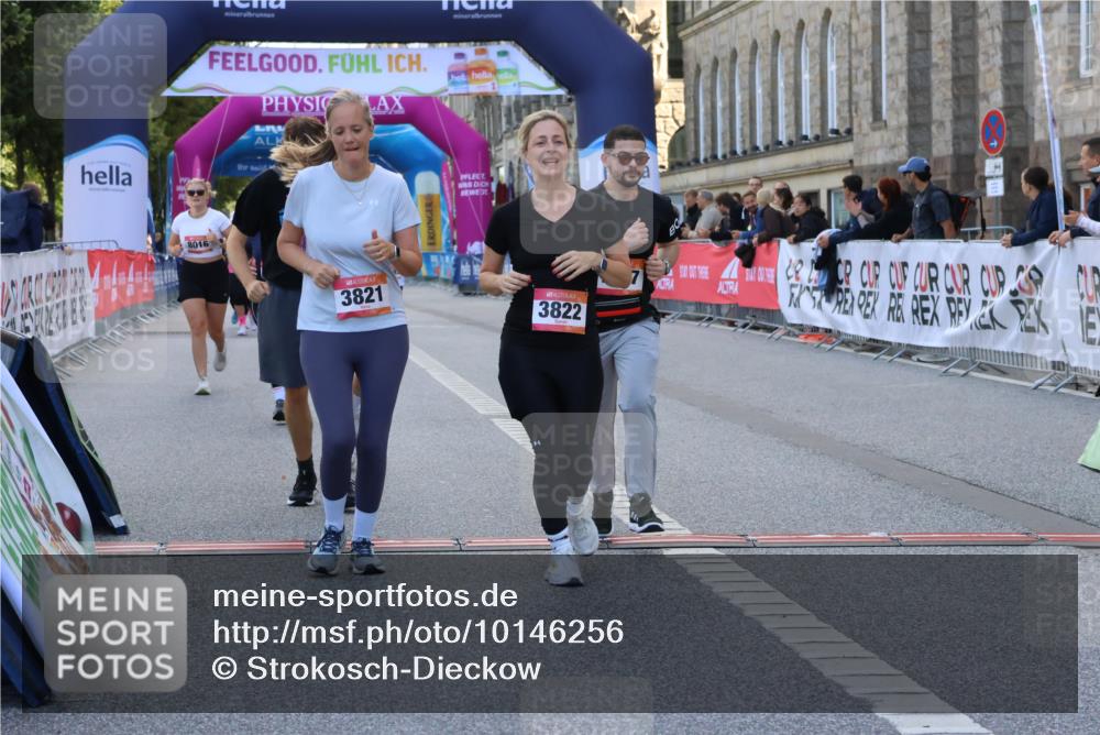 06.09.2026 - CURREX Alsterlauf Strokosch-Dieckow http://msf.ph/oto/10146256 06.09.2026 11:52:50 Ziel 1061, 1077, 1082, 1340, 3821, 3822, 8016, 8137 meine-sportfotos.de