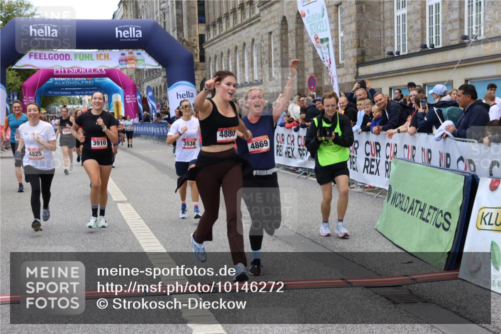 06.09.2026 - CURREX Alsterlauf Strokosch-Dieckow http://msf.ph/oto/10146272 06.09.2026 10:21:54 Ziel 2667, 2668, 2669, 3106, 3538, 3904, 3910, 4025, 4869, 4880, 5508, 8232 meine-sportfotos.de