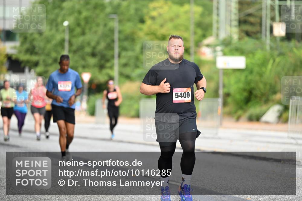 06.09.2026 - CURREX Alsterlauf Dr. Thomas Lammeyer http://msf.ph/oto/10146285 06.09.2026 10:21:10 Laufen 5409 meine-sportfotos.de