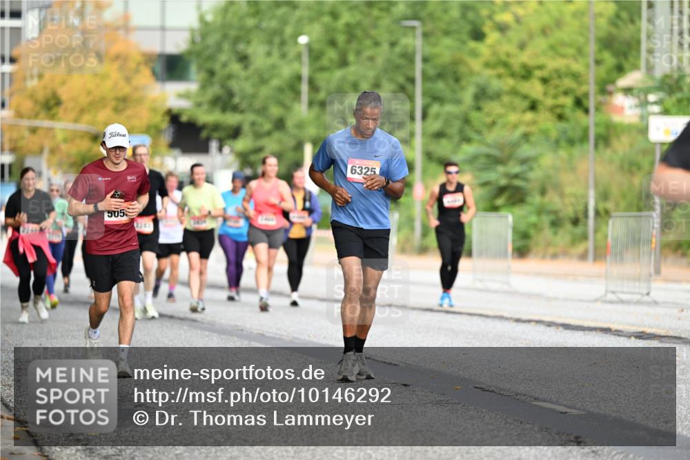 06.09.2026 - CURREX Alsterlauf Dr. Thomas Lammeyer http://msf.ph/oto/10146292 06.09.2026 10:21:11 Laufen 6325, 505, 3245 meine-sportfotos.de