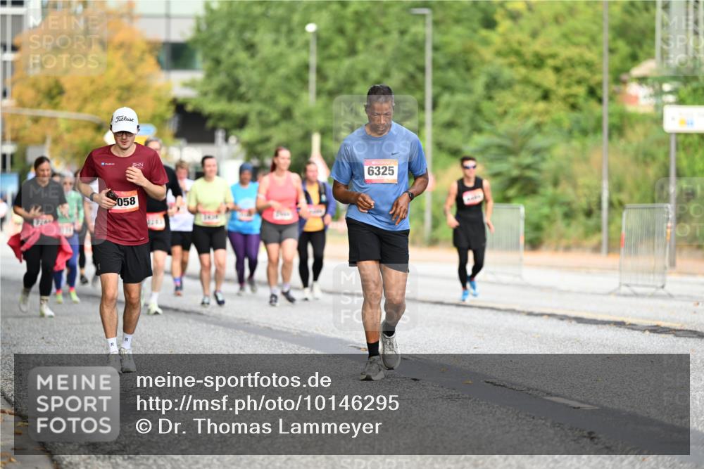 06.09.2026 - CURREX Alsterlauf Dr. Thomas Lammeyer http://msf.ph/oto/10146295 06.09.2026 10:21:11 Laufen 6325, 058 meine-sportfotos.de