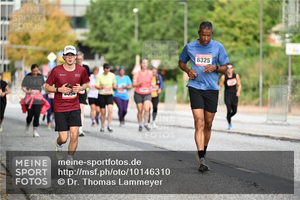 06.09.2026 - CURREX Alsterlauf Dr. Thomas Lammeyer http://msf.ph/oto/10146310 06.09.2026 10:21:13 Laufen 5050, 6325 meine-sportfotos.de