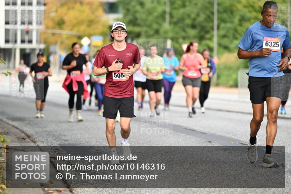06.09.2026 - CURREX Alsterlauf Dr. Thomas Lammeyer http://msf.ph/oto/10146316 06.09.2026 10:21:14 Laufen 6325, 505 meine-sportfotos.de
