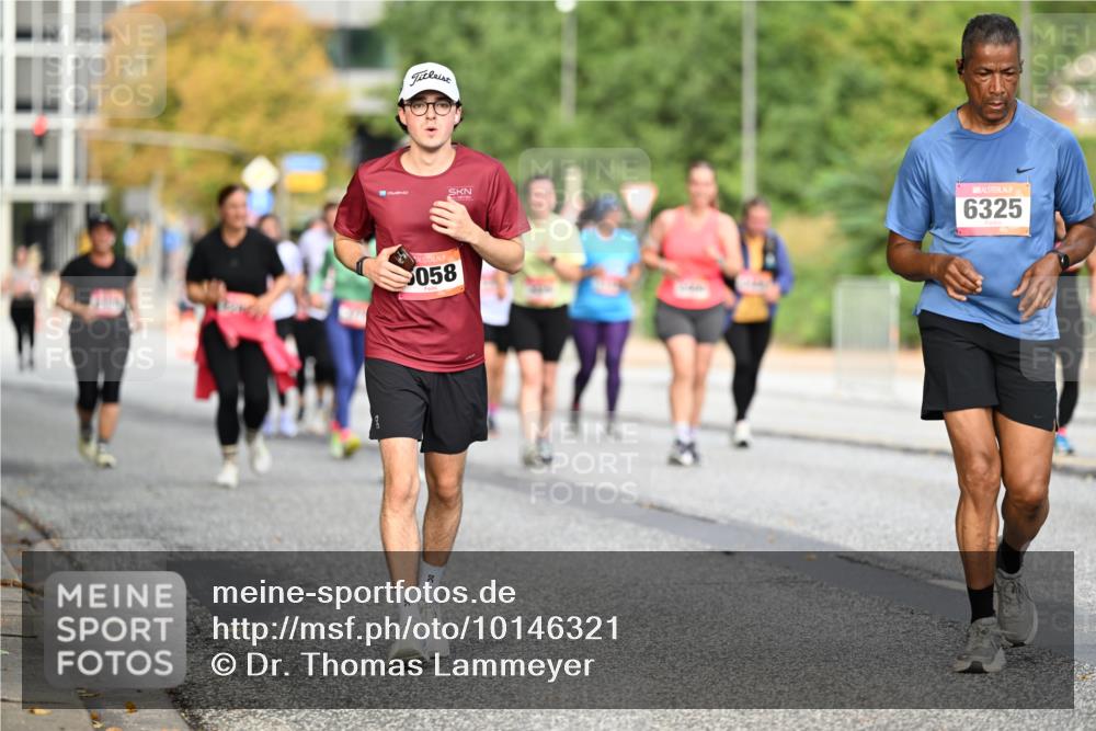 06.09.2026 - CURREX Alsterlauf Dr. Thomas Lammeyer http://msf.ph/oto/10146321 06.09.2026 10:21:15 Laufen 6325, 058, 20 meine-sportfotos.de