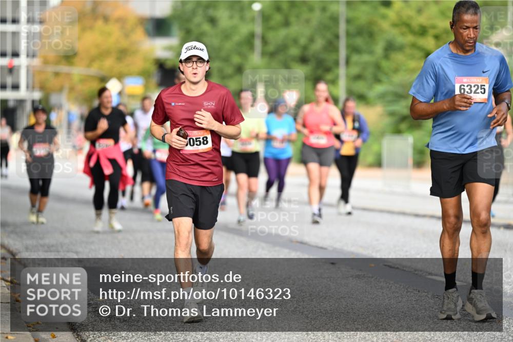 06.09.2026 - CURREX Alsterlauf Dr. Thomas Lammeyer http://msf.ph/oto/10146323 06.09.2026 10:21:15 Laufen 058, 74, 6325 meine-sportfotos.de
