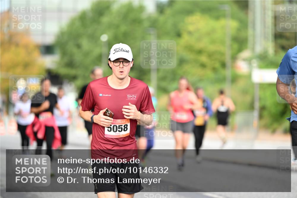 06.09.2026 - CURREX Alsterlauf Dr. Thomas Lammeyer http://msf.ph/oto/10146332 06.09.2026 10:21:17 Laufen 5058 meine-sportfotos.de