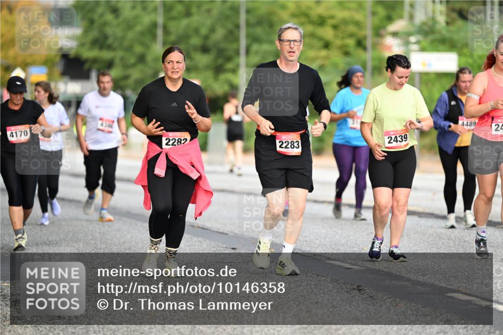 06.09.2026 - CURREX Alsterlauf Dr. Thomas Lammeyer http://msf.ph/oto/10146358 06.09.2026 10:21:21 Laufen 4170, 2282, 2283, 2439, 4489, 24 meine-sportfotos.de