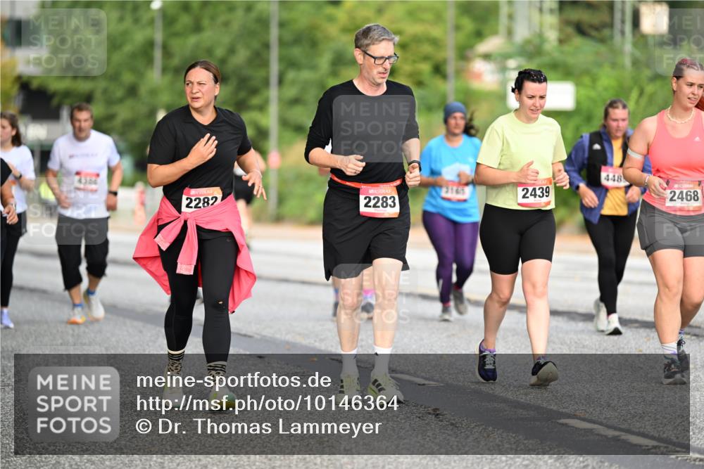 06.09.2026 - CURREX Alsterlauf Dr. Thomas Lammeyer http://msf.ph/oto/10146364 06.09.2026 10:21:21 Laufen 2282, 2283, 2165, 2439, 448, 2468 meine-sportfotos.de
