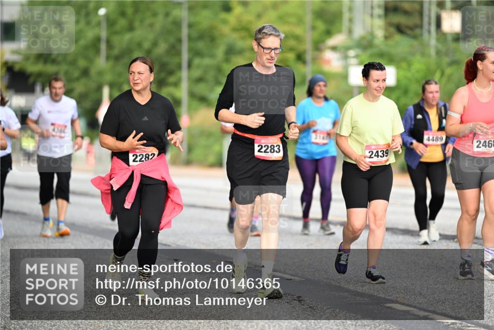 06.09.2026 - CURREX Alsterlauf Dr. Thomas Lammeyer http://msf.ph/oto/10146365 06.09.2026 10:21:22 Laufen 2283, 2282, 316, 2439, 4489, 2468 meine-sportfotos.de
