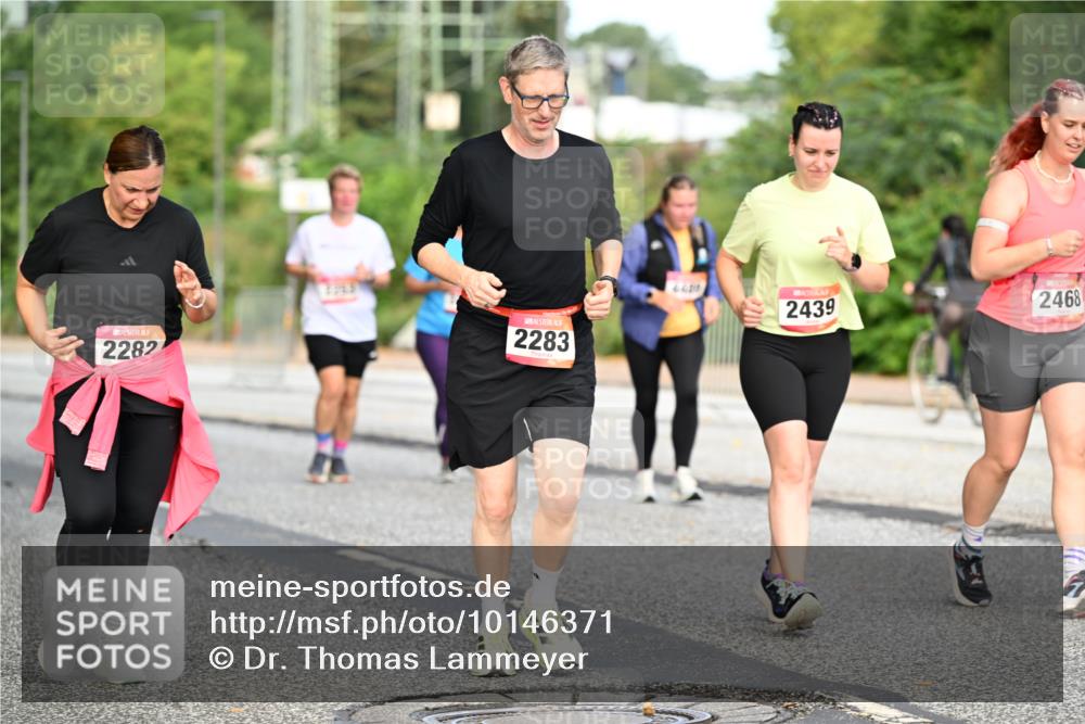 06.09.2026 - CURREX Alsterlauf Dr. Thomas Lammeyer http://msf.ph/oto/10146371 06.09.2026 10:21:24 Laufen 2282, 2965, 2283, 2439, 2468 meine-sportfotos.de