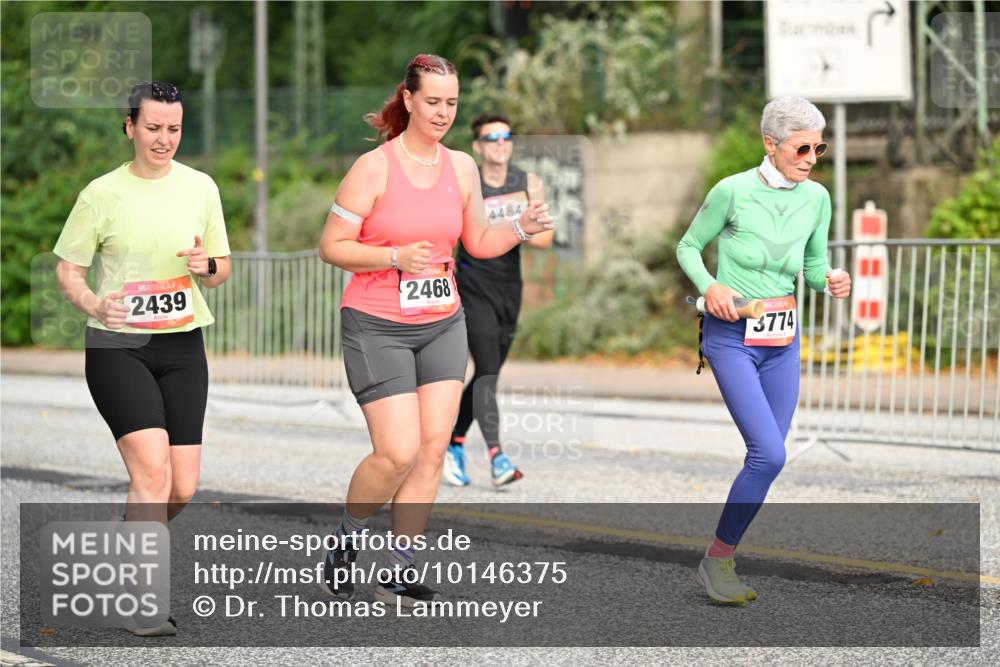06.09.2026 - CURREX Alsterlauf Dr. Thomas Lammeyer http://msf.ph/oto/10146375 06.09.2026 10:21:25 Laufen 2439, 2468, 448, 3774 meine-sportfotos.de