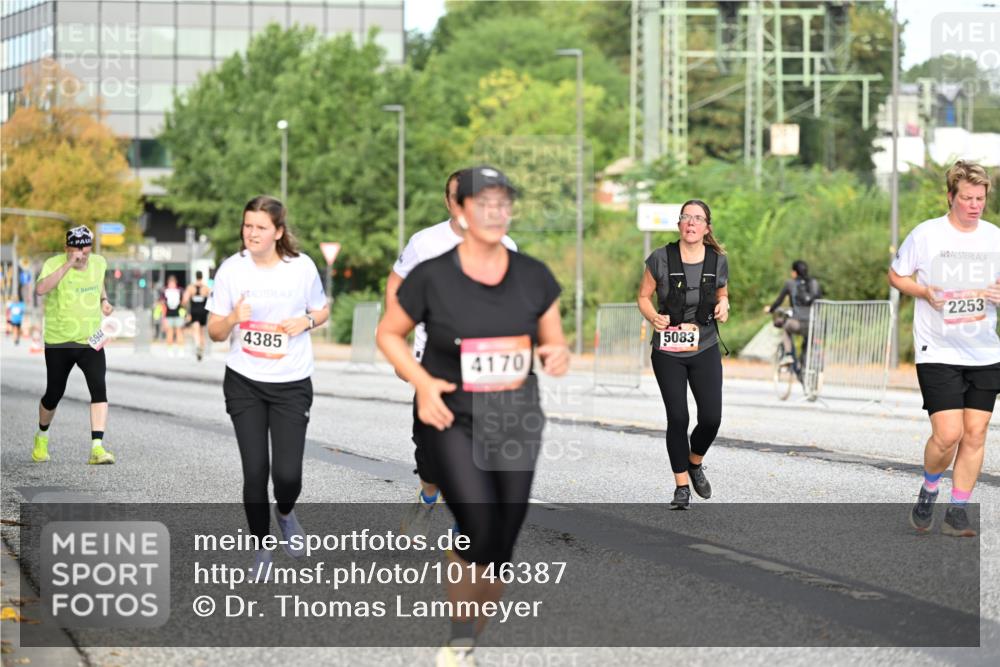 06.09.2026 - CURREX Alsterlauf Dr. Thomas Lammeyer http://msf.ph/oto/10146387 06.09.2026 10:21:27 Laufen 5944, 4385, 4170, 5083, 2253 meine-sportfotos.de