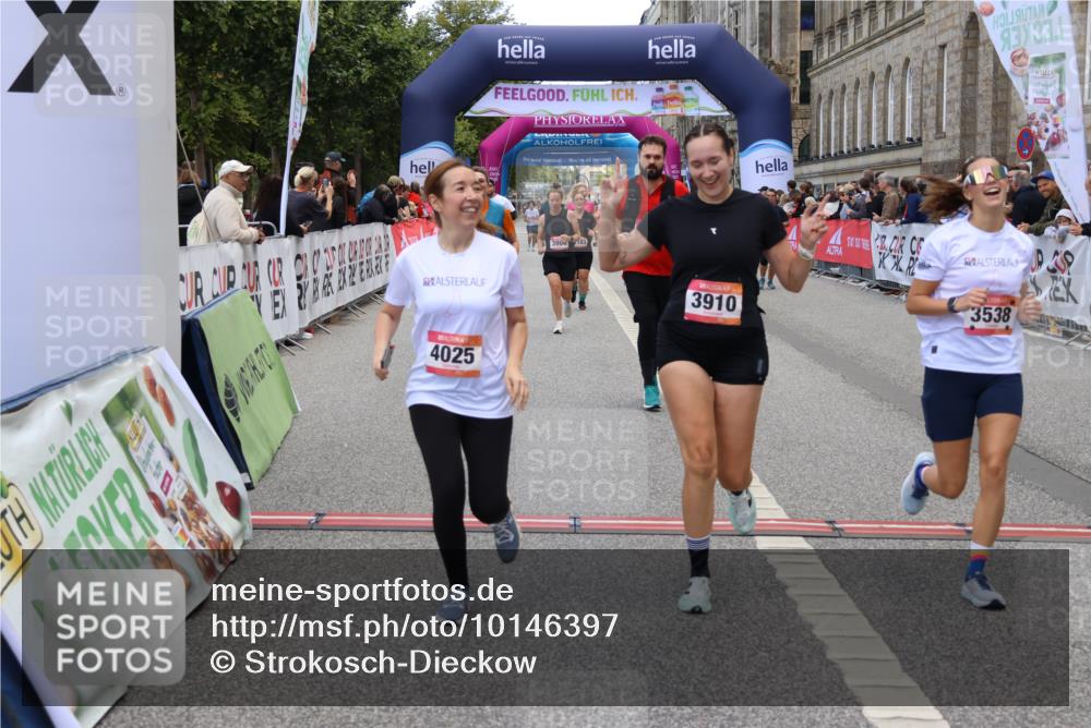 06.09.2026 - CURREX Alsterlauf Strokosch-Dieckow http://msf.ph/oto/10146397 06.09.2026 10:21:55 Ziel 2103, 2667, 2668, 2669, 3106, 3538, 3904, 3910, 4025, 4869, 4880, 4960, 5508, 8232 meine-sportfotos.de