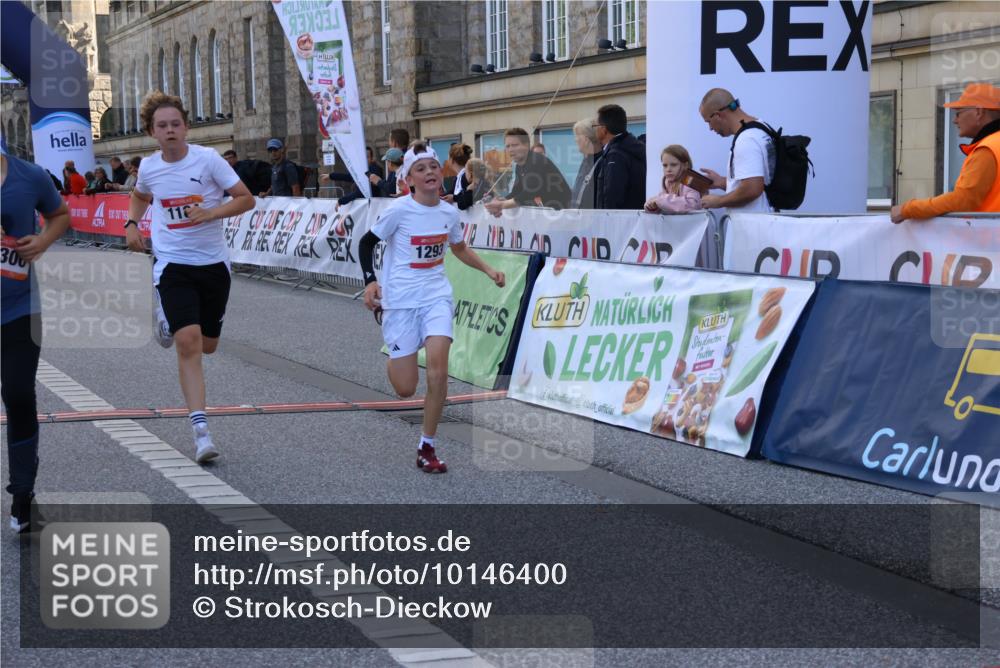 06.09.2026 - CURREX Alsterlauf Strokosch-Dieckow http://msf.ph/oto/10146400 06.09.2026 11:53:03 Ziel 1001, 1040, 1184, 1283, 1293, 4802, 8155, 8300 meine-sportfotos.de