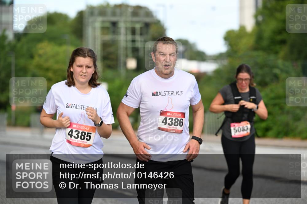 06.09.2026 - CURREX Alsterlauf Dr. Thomas Lammeyer http://msf.ph/oto/10146426 06.09.2026 10:21:31 Laufen 4386, 5083, 4385 meine-sportfotos.de