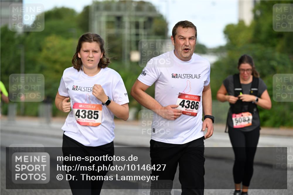 06.09.2026 - CURREX Alsterlauf Dr. Thomas Lammeyer http://msf.ph/oto/10146427 06.09.2026 10:21:31 Laufen 4385, 4386, 5083 meine-sportfotos.de