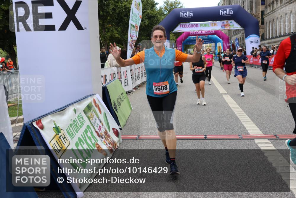 06.09.2026 - CURREX Alsterlauf Strokosch-Dieckow http://msf.ph/oto/10146429 06.09.2026 10:21:57 Ziel 2103, 3538, 3904, 3910, 3983, 4025, 4869, 4880, 4960, 5431, 5442, 5508, 8232 meine-sportfotos.de