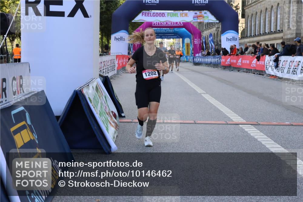 06.09.2026 - CURREX Alsterlauf Strokosch-Dieckow http://msf.ph/oto/10146462 06.09.2026 11:53:11 Ziel 1040, 1202, 8155 meine-sportfotos.de