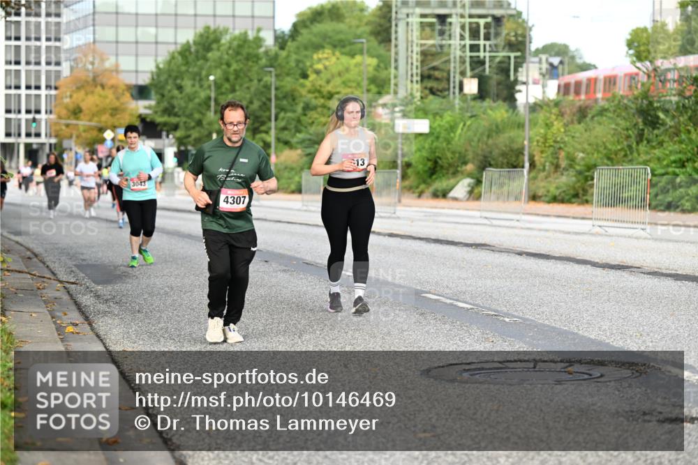 06.09.2026 - CURREX Alsterlauf Dr. Thomas Lammeyer http://msf.ph/oto/10146469 06.09.2026 10:21:45 Laufen 3043, 4307, 13 meine-sportfotos.de