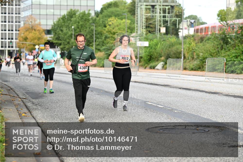 06.09.2026 - CURREX Alsterlauf Dr. Thomas Lammeyer http://msf.ph/oto/10146471 06.09.2026 10:21:45 Laufen 3043, 4307, 3013 meine-sportfotos.de