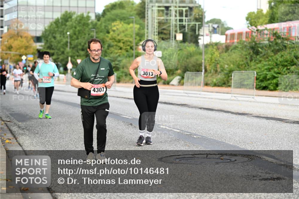 06.09.2026 - CURREX Alsterlauf Dr. Thomas Lammeyer http://msf.ph/oto/10146481 06.09.2026 10:21:46 Laufen 3043, 4307, 3013 meine-sportfotos.de