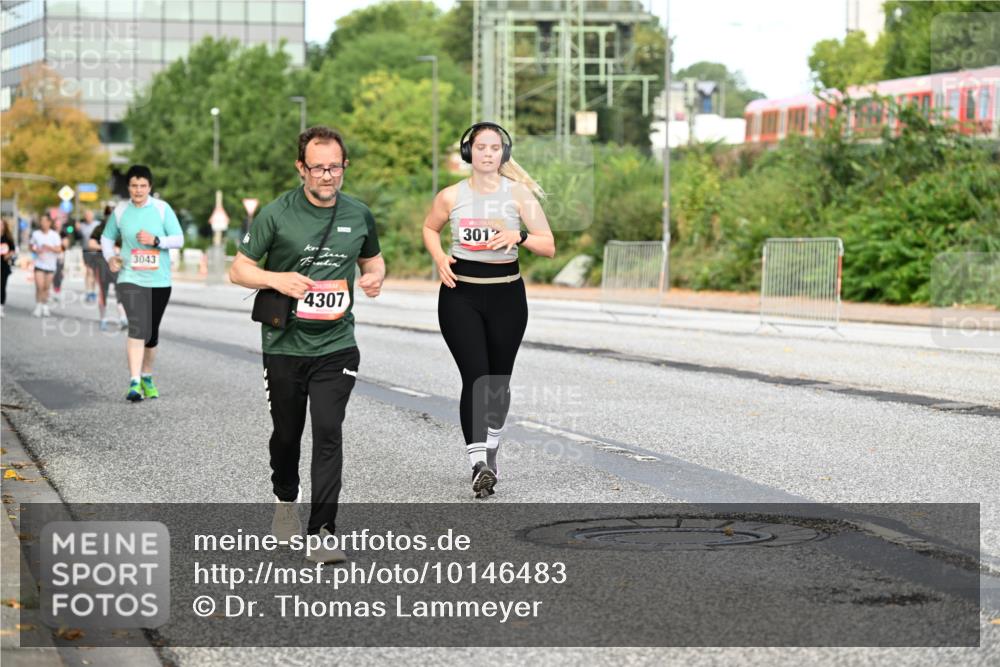 06.09.2026 - CURREX Alsterlauf Dr. Thomas Lammeyer http://msf.ph/oto/10146483 06.09.2026 10:21:47 Laufen 3043, 301, 4307 meine-sportfotos.de