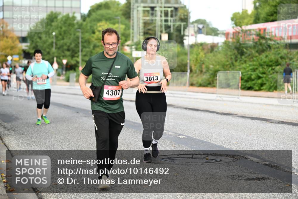 06.09.2026 - CURREX Alsterlauf Dr. Thomas Lammeyer http://msf.ph/oto/10146492 06.09.2026 10:21:47 Laufen 3043, 4307, 3013 meine-sportfotos.de