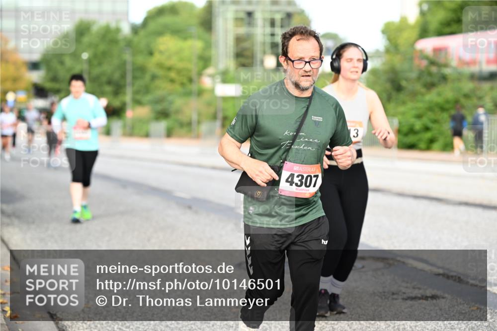 06.09.2026 - CURREX Alsterlauf Dr. Thomas Lammeyer http://msf.ph/oto/10146501 06.09.2026 10:21:49 Laufen 13, 4307 meine-sportfotos.de