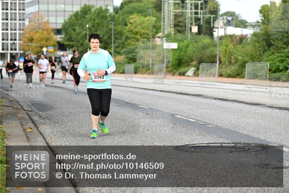 06.09.2026 - CURREX Alsterlauf Dr. Thomas Lammeyer http://msf.ph/oto/10146509 06.09.2026 10:21:50 Laufen 3043 meine-sportfotos.de