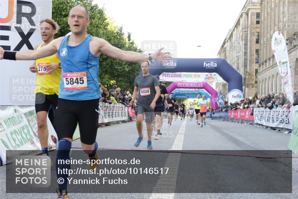 06.09.2026 - CURREX Alsterlauf Yannick Fuchs http://msf.ph/oto/10146517 06.09.2026 09:47:55 Ziel 2114, 2759, 4145, 4718, 4743, 5020, 5219, 5704, 5845, 6228, 6262 meine-sportfotos.de