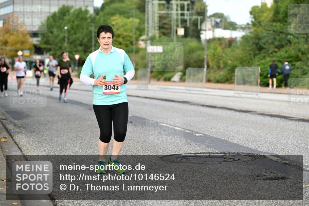 06.09.2026 - CURREX Alsterlauf Dr. Thomas Lammeyer http://msf.ph/oto/10146524 06.09.2026 10:21:52 Laufen 3043 meine-sportfotos.de