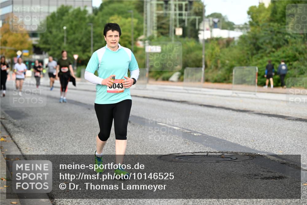 06.09.2026 - CURREX Alsterlauf Dr. Thomas Lammeyer http://msf.ph/oto/10146525 06.09.2026 10:21:52 Laufen 043 meine-sportfotos.de