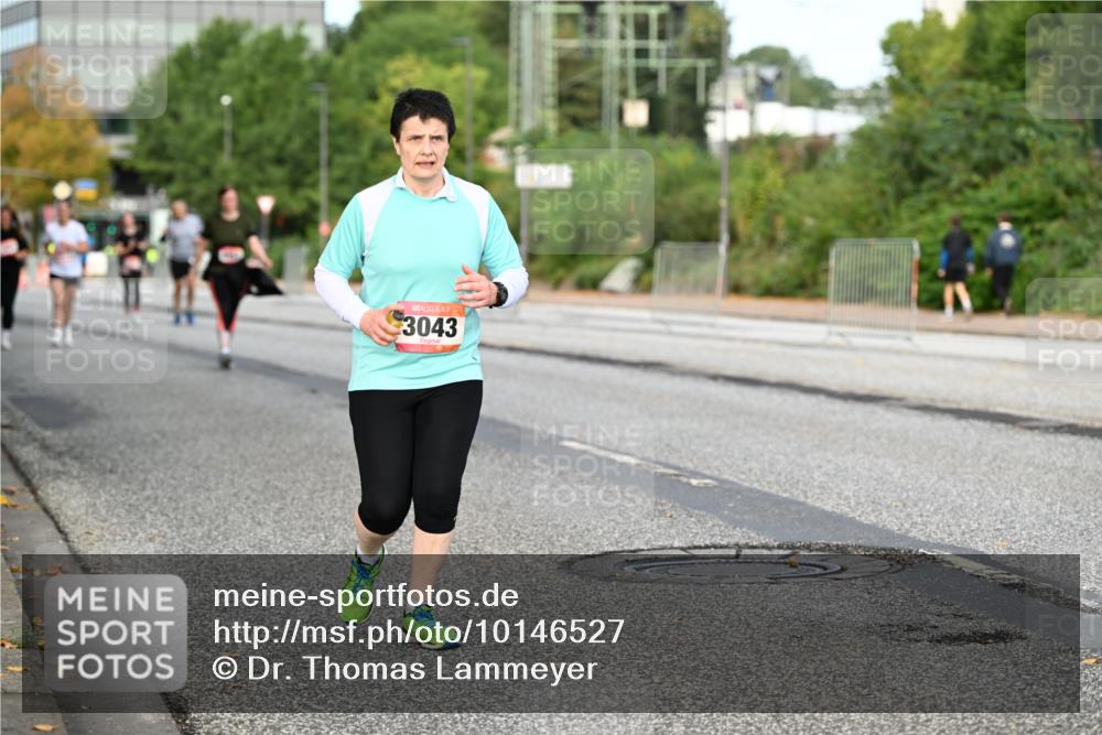06.09.2026 - CURREX Alsterlauf Dr. Thomas Lammeyer http://msf.ph/oto/10146527 06.09.2026 10:21:52 Laufen 3043 meine-sportfotos.de