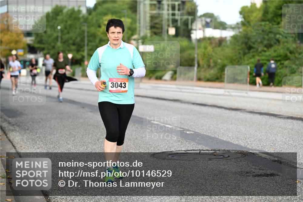 06.09.2026 - CURREX Alsterlauf Dr. Thomas Lammeyer http://msf.ph/oto/10146529 06.09.2026 10:21:52 Laufen 3043 meine-sportfotos.de