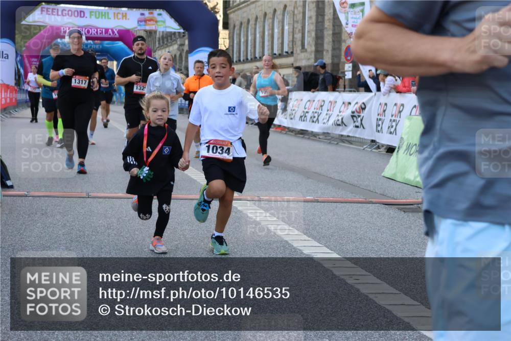 06.09.2026 - CURREX Alsterlauf Strokosch-Dieckow http://msf.ph/oto/10146535 06.09.2026 11:53:20 Ziel 1026, 1034, 1095, 1096, 1114, 1115, 1130, 1317, 1329, 8048 meine-sportfotos.de