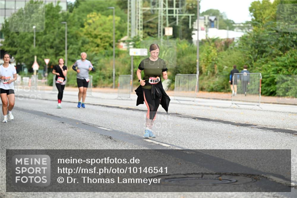 06.09.2026 - CURREX Alsterlauf Dr. Thomas Lammeyer http://msf.ph/oto/10146541 06.09.2026 10:21:58 Laufen 4979, 4168 meine-sportfotos.de