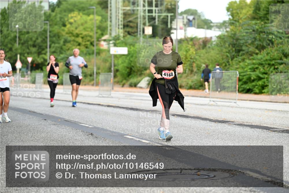 06.09.2026 - CURREX Alsterlauf Dr. Thomas Lammeyer http://msf.ph/oto/10146549 06.09.2026 10:21:58 Laufen 4168 meine-sportfotos.de