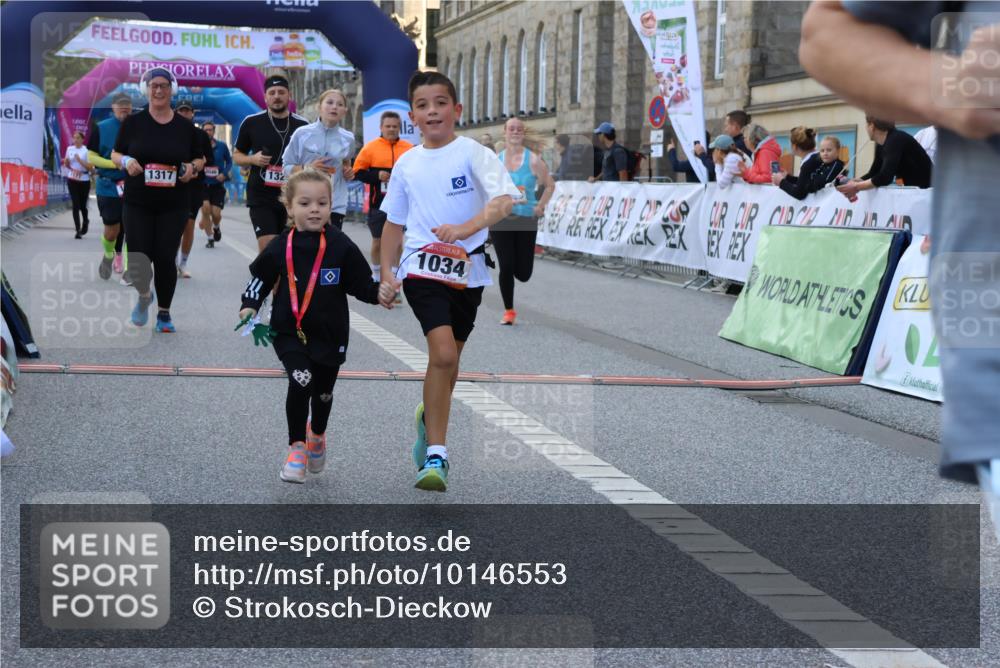 06.09.2026 - CURREX Alsterlauf Strokosch-Dieckow http://msf.ph/oto/10146553 06.09.2026 11:53:20 Ziel 1026, 1034, 1095, 1096, 1114, 1115, 1130, 1317, 1329, 8048 meine-sportfotos.de