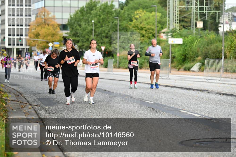 06.09.2026 - CURREX Alsterlauf Dr. Thomas Lammeyer http://msf.ph/oto/10146560 06.09.2026 10:21:59 Laufen 4095, 5066, 4978, 2791 meine-sportfotos.de