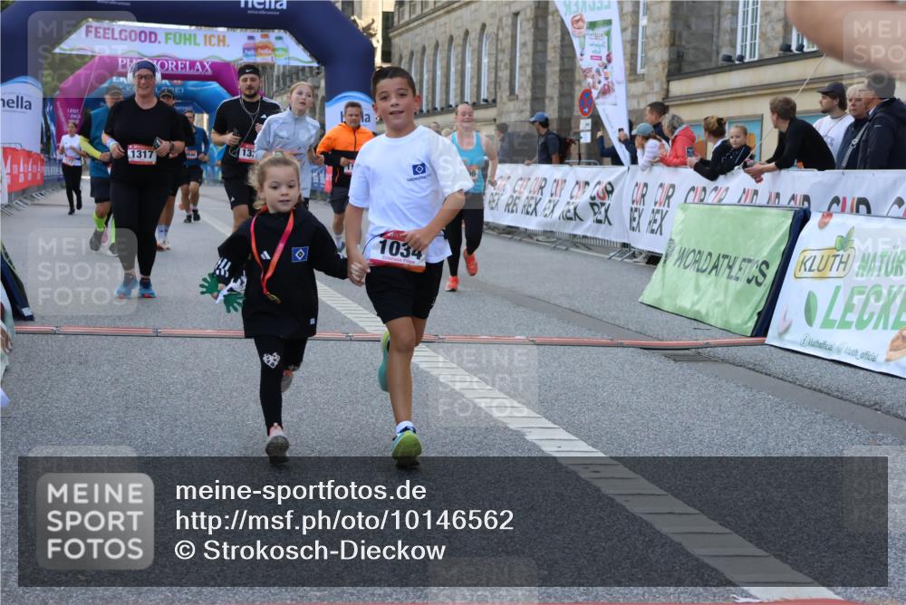 06.09.2026 - CURREX Alsterlauf Strokosch-Dieckow http://msf.ph/oto/10146562 06.09.2026 11:53:20 Ziel 1026, 1034, 1095, 1096, 1114, 1115, 1130, 1317, 1329, 8048 meine-sportfotos.de