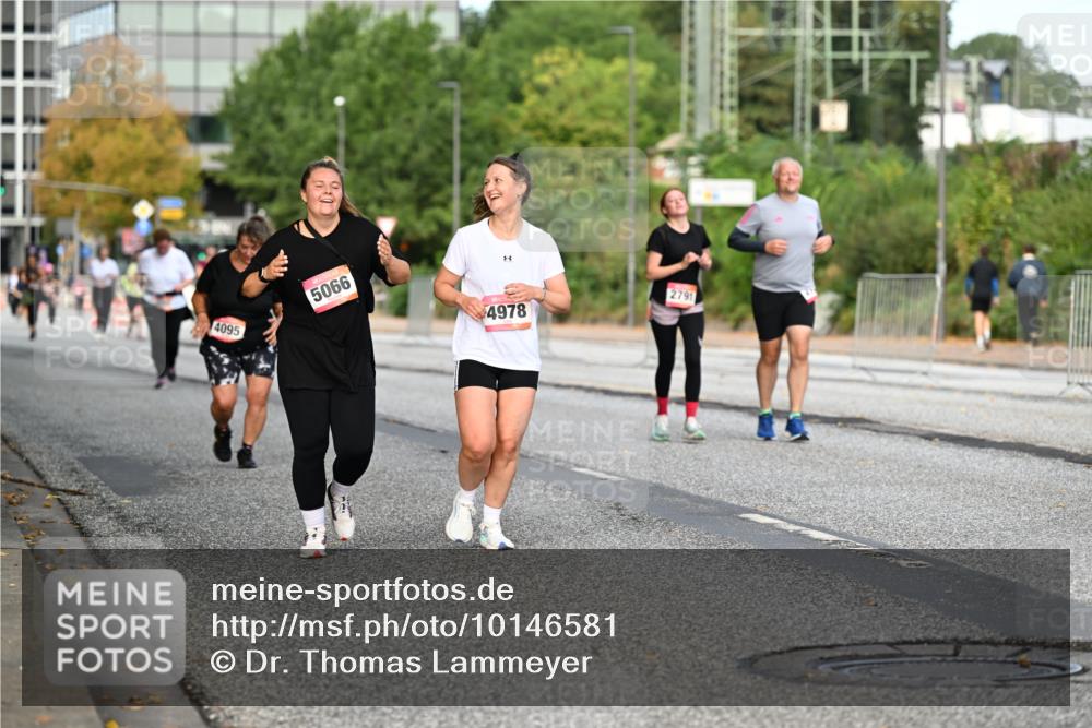 06.09.2026 - CURREX Alsterlauf Dr. Thomas Lammeyer http://msf.ph/oto/10146581 06.09.2026 10:22:02 Laufen 4095, 5066, 4978, 2791 meine-sportfotos.de