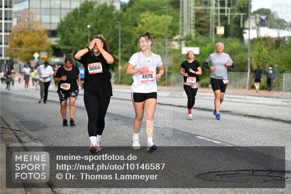 06.09.2026 - CURREX Alsterlauf Dr. Thomas Lammeyer http://msf.ph/oto/10146587 06.09.2026 10:22:02 Laufen 4095, 5066, 4978, 2791 meine-sportfotos.de