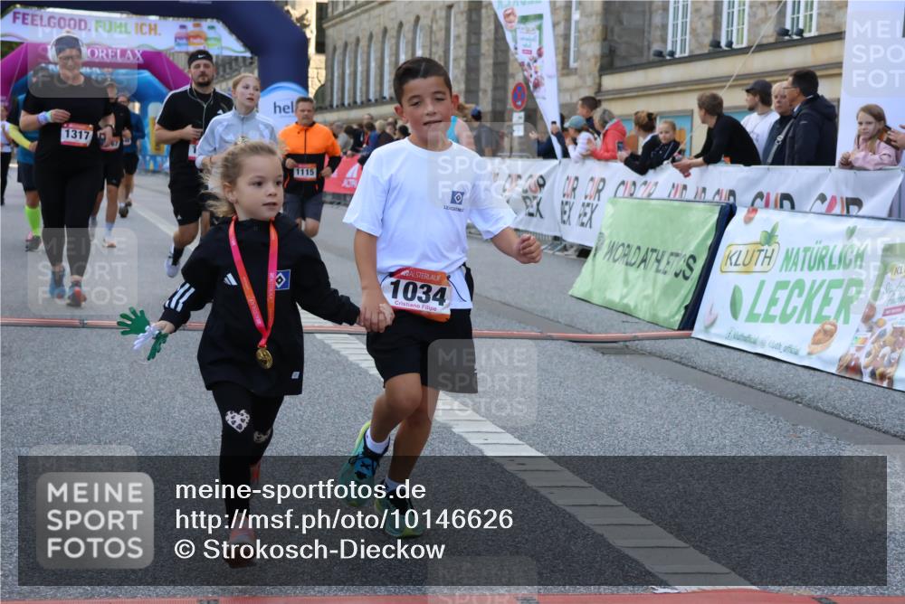 06.09.2026 - CURREX Alsterlauf Strokosch-Dieckow http://msf.ph/oto/10146626 06.09.2026 11:53:21 Ziel 1026, 1034, 1095, 1096, 1114, 1115, 1130, 1317, 1329, 8046, 8048 meine-sportfotos.de